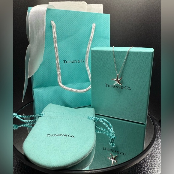 Vintage Tiffany & Co. Elsa Peretti Starfish Necklace – Solid Sterling Silver - Picture 3 of 6